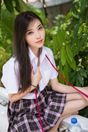 新婚不久和上司出差中出
